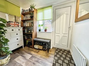 Side Entrance- click for photo gallery
